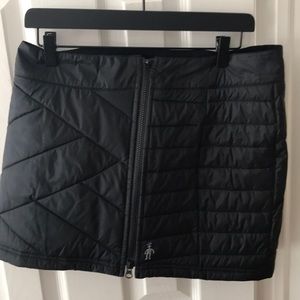 Quilted down zippered  short skirt